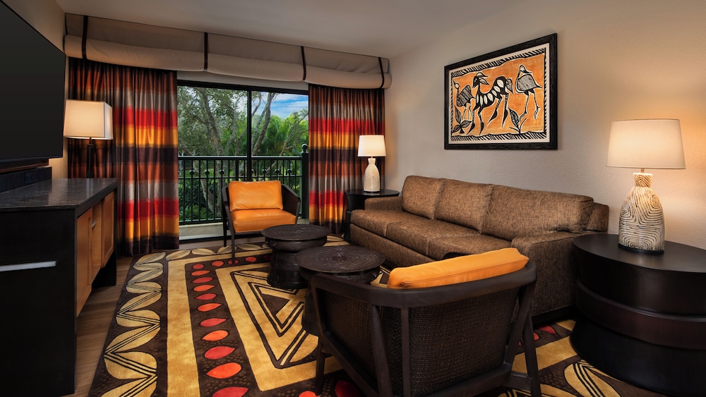 2 Bedroom Suite.  Hearing accessible - visual alarms and notifications.  1 king bed, 2 queen beds, 1 - Photo 2