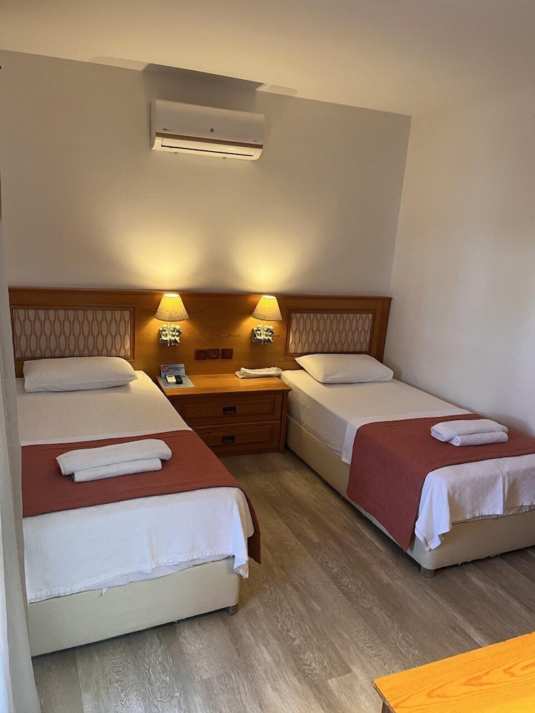 Standard Twin Room photo 1