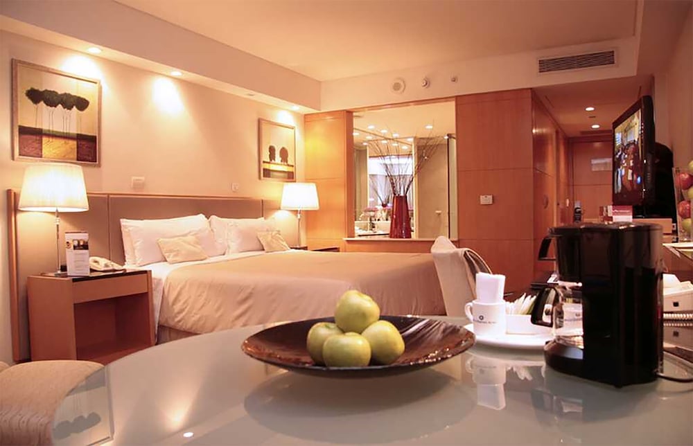 Family Room, 1 King Bed, Connecting Rooms (Deluxe)