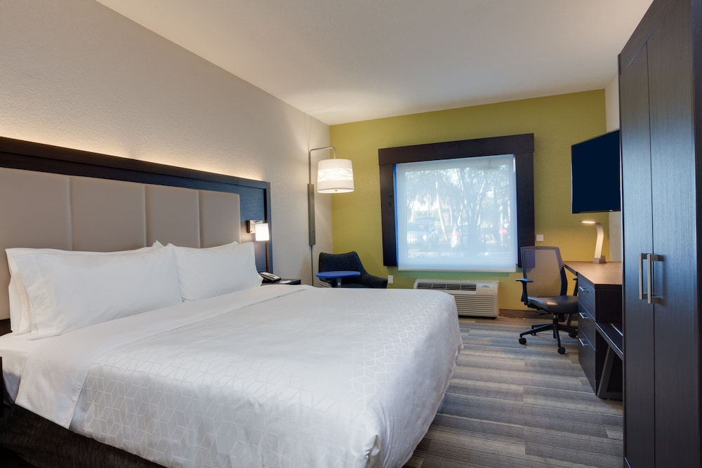 Suite, 1 Double Bed, Accessible (Communications Accessible)