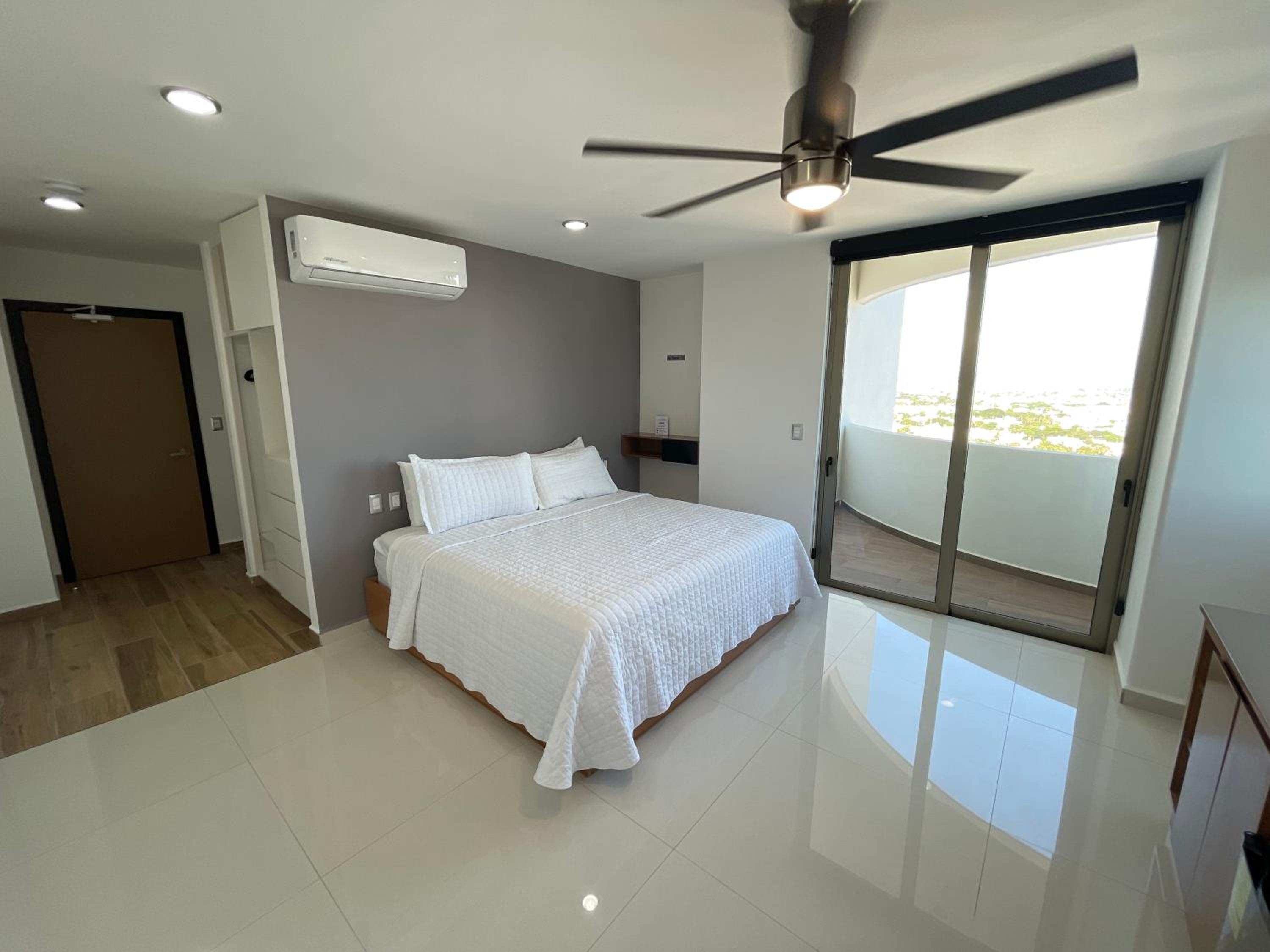Superior Queen Room