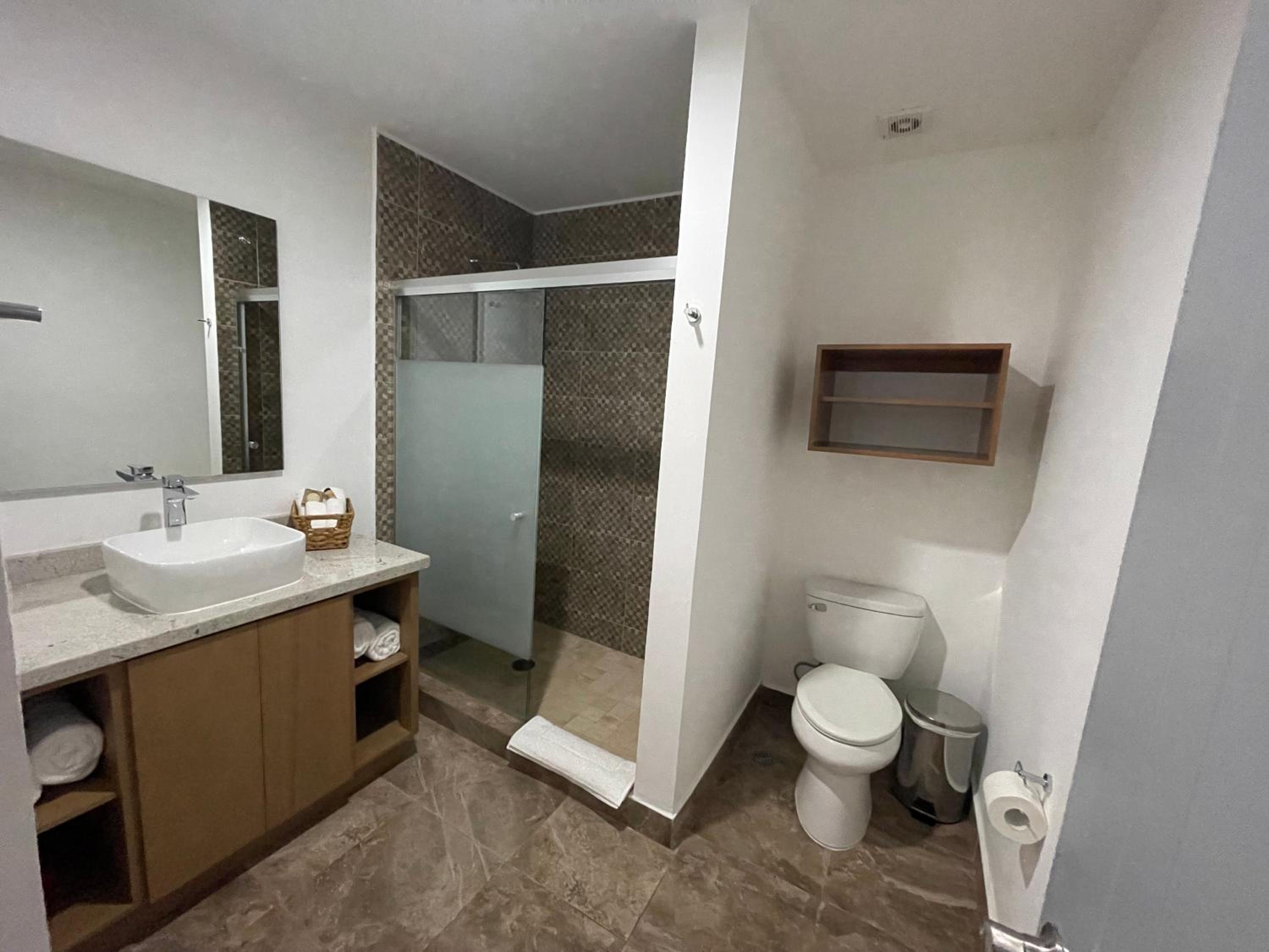 Executive Queen Room with Two Queen Beds photo 3