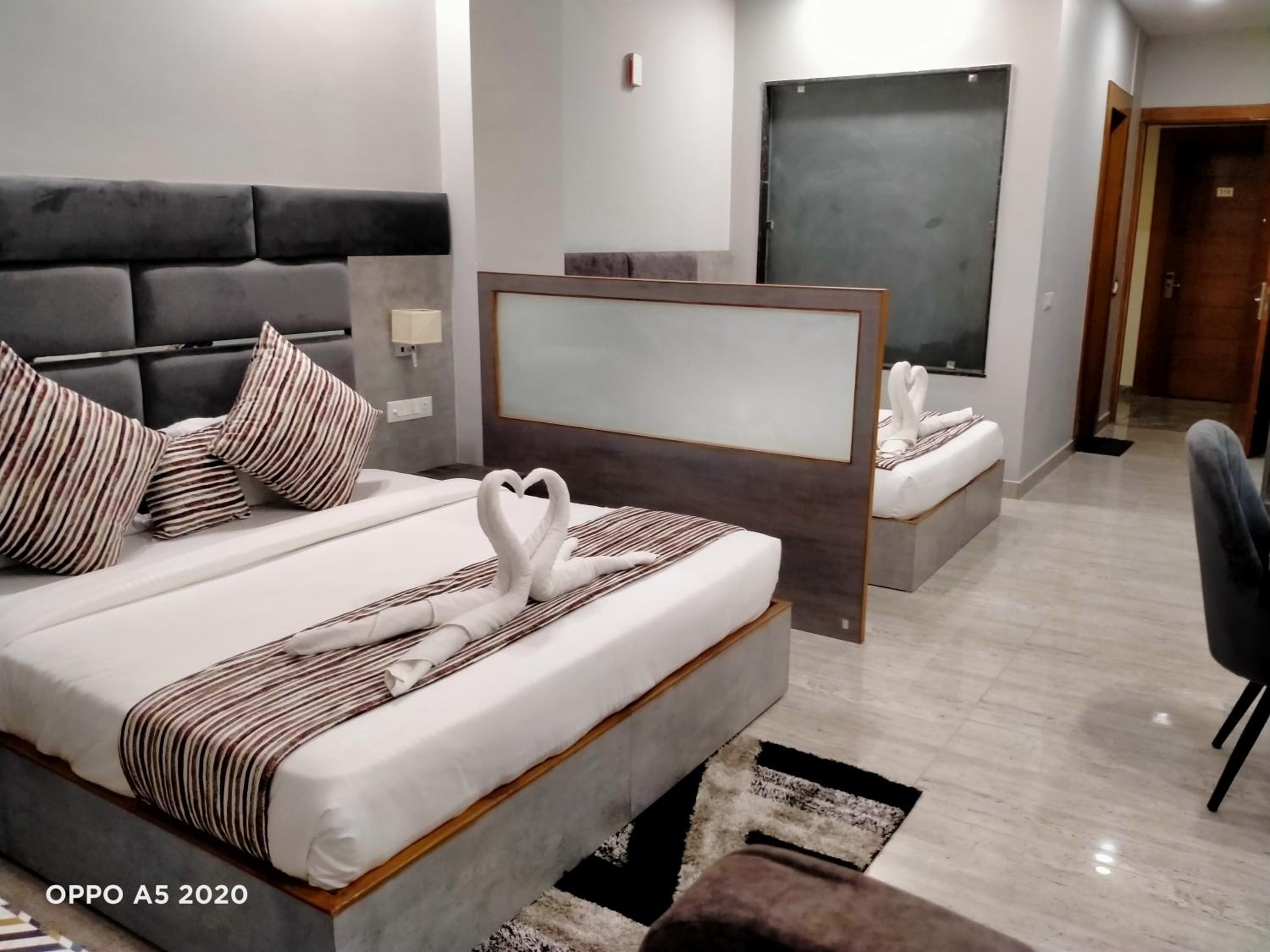 Family Suite - Photo 11