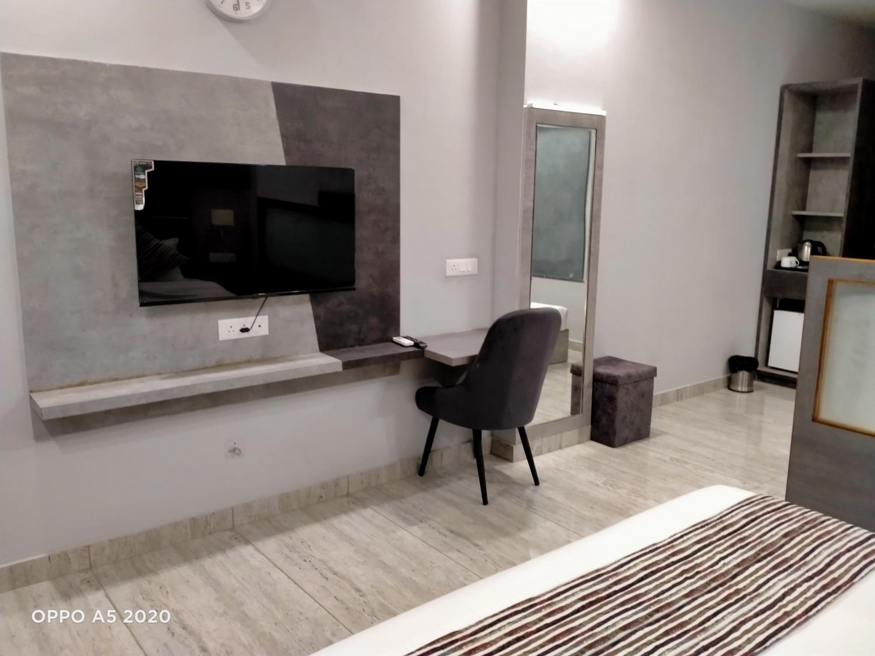 Family Suite - Photo 7