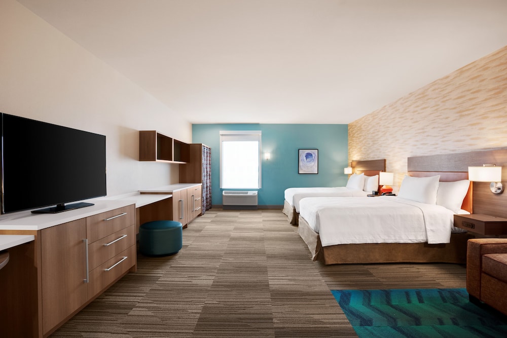 Suite, 2 Queen Beds, Accessible, Non Smoking (Hearing) - Photo 3