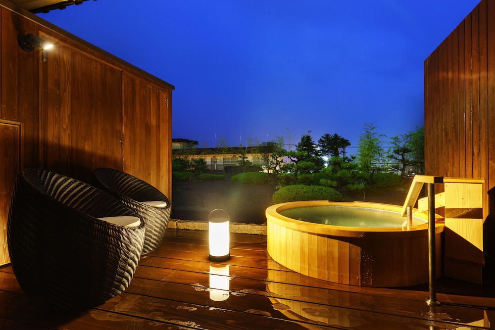 Japanese Modern Twin Room A Type Open-air bath with Terrace, Non-Smoking photo 3