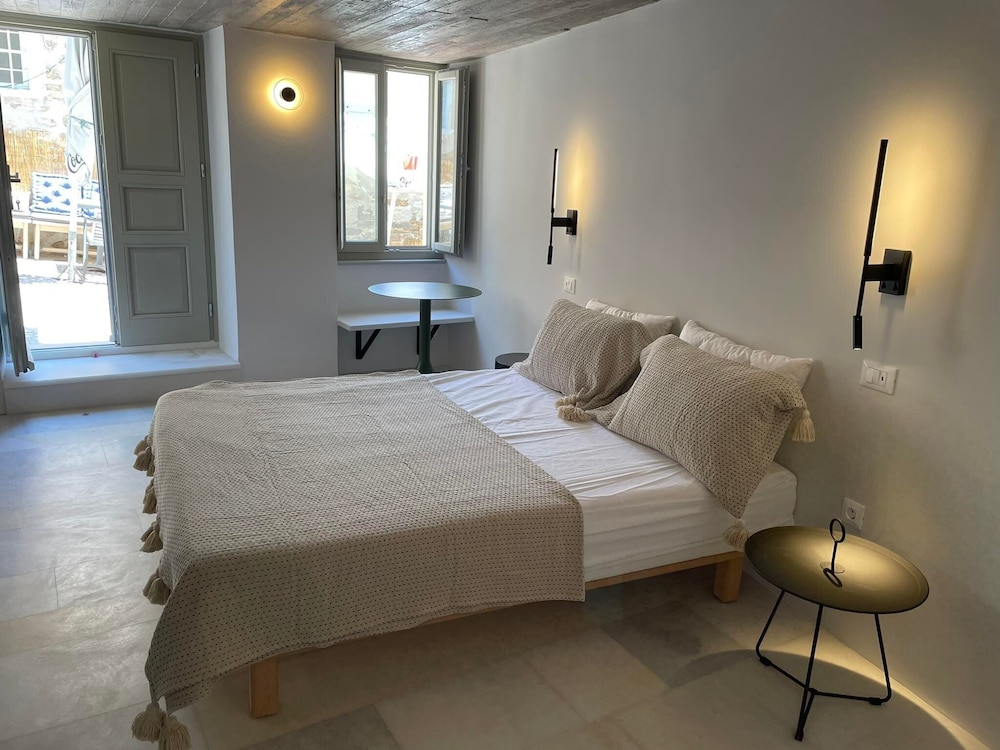 Economy Studio, 1 Queen Bed