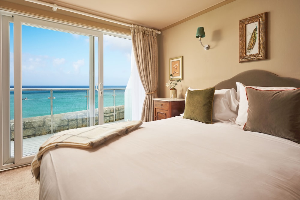 Signature Double Room, Sea View photo 2