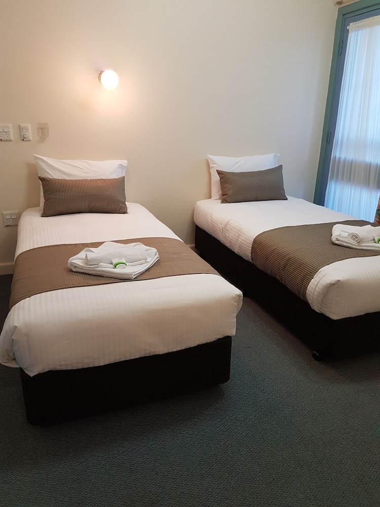 Standard Twin Room photo 1