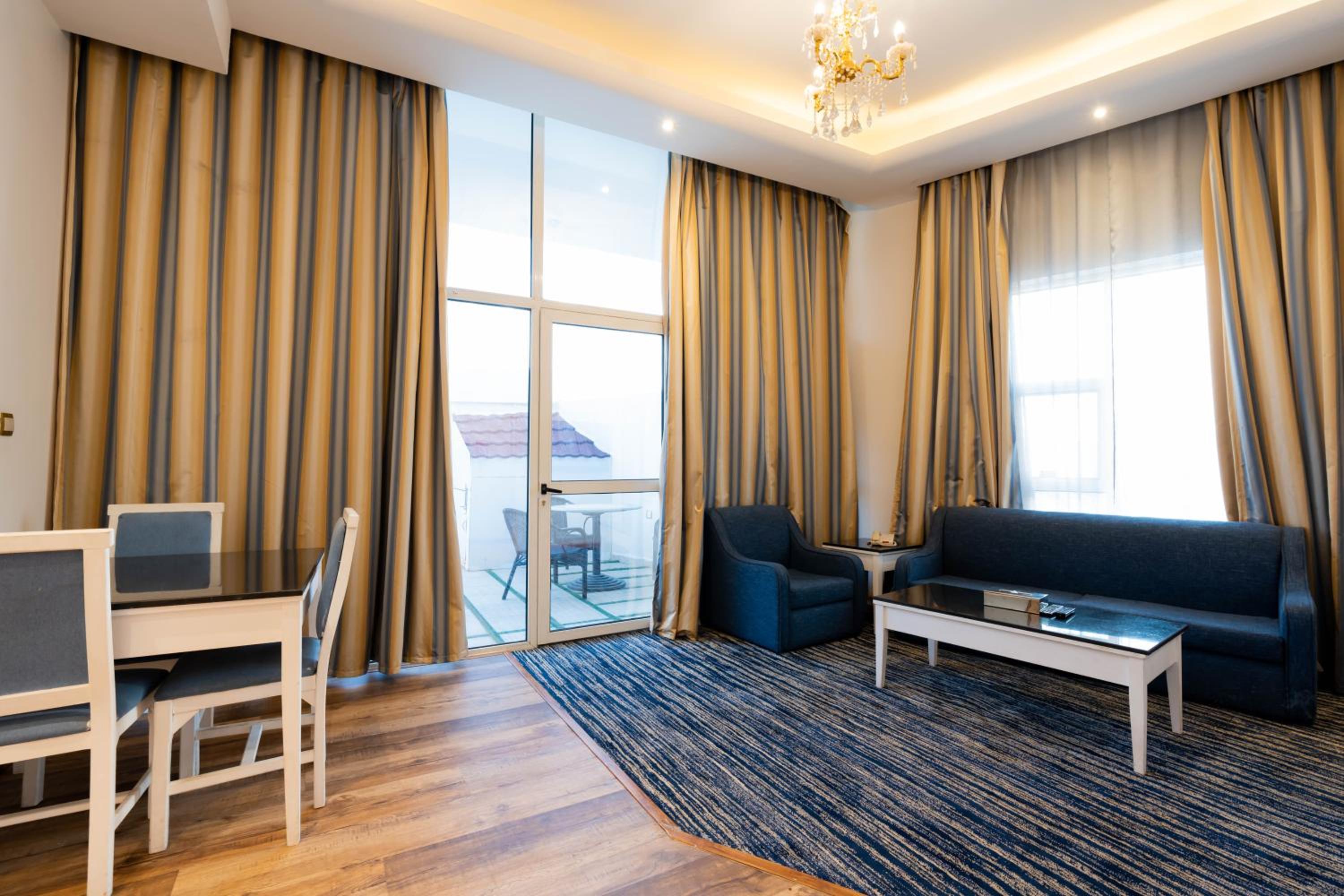 Prince Suite With Private Pool photo 3