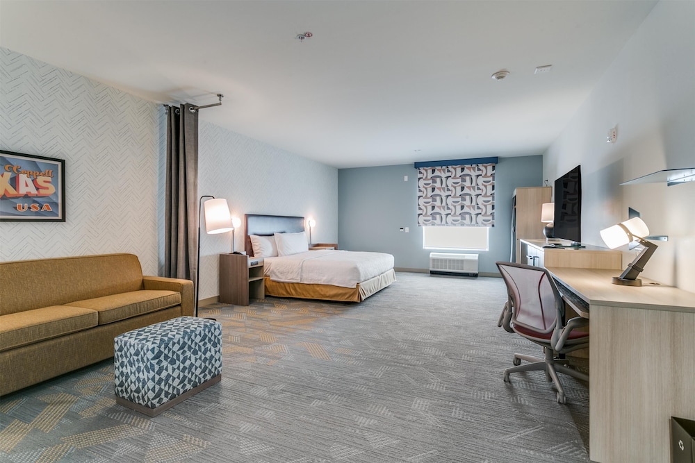 Studio Suite, 1 King Bed, Accessible, Bathtub photo 1