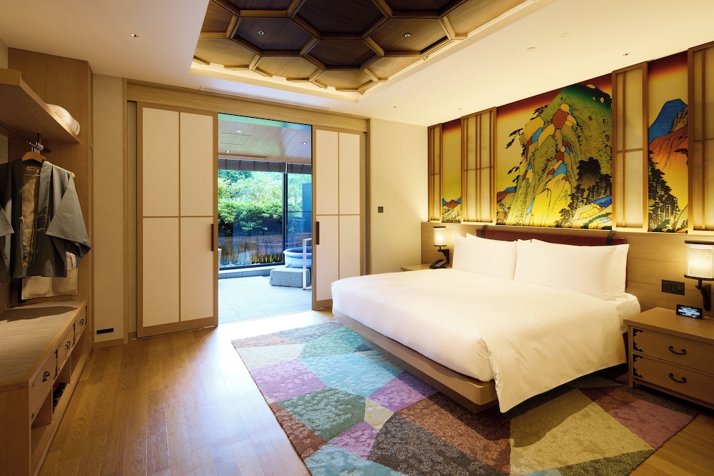 Suite, 1 King Bed (Private Hot Spring) - Photo 2