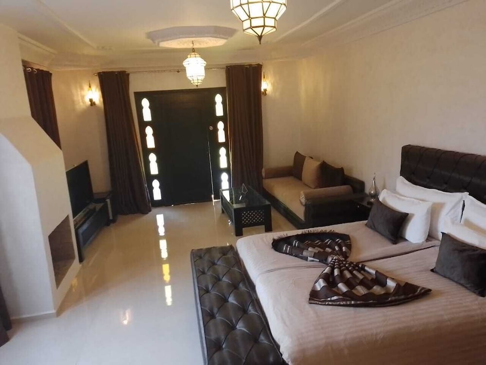 Deluxe Room, Multiple Beds, Accessible photo 1