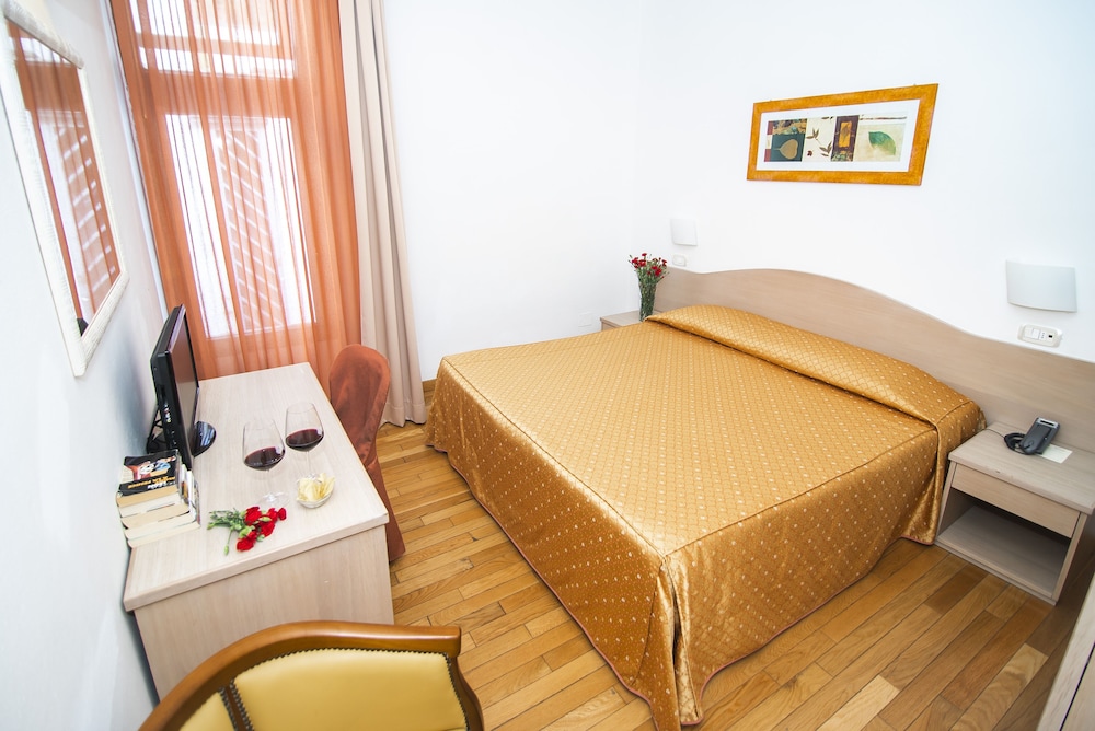 Economy Double Room, Accessible