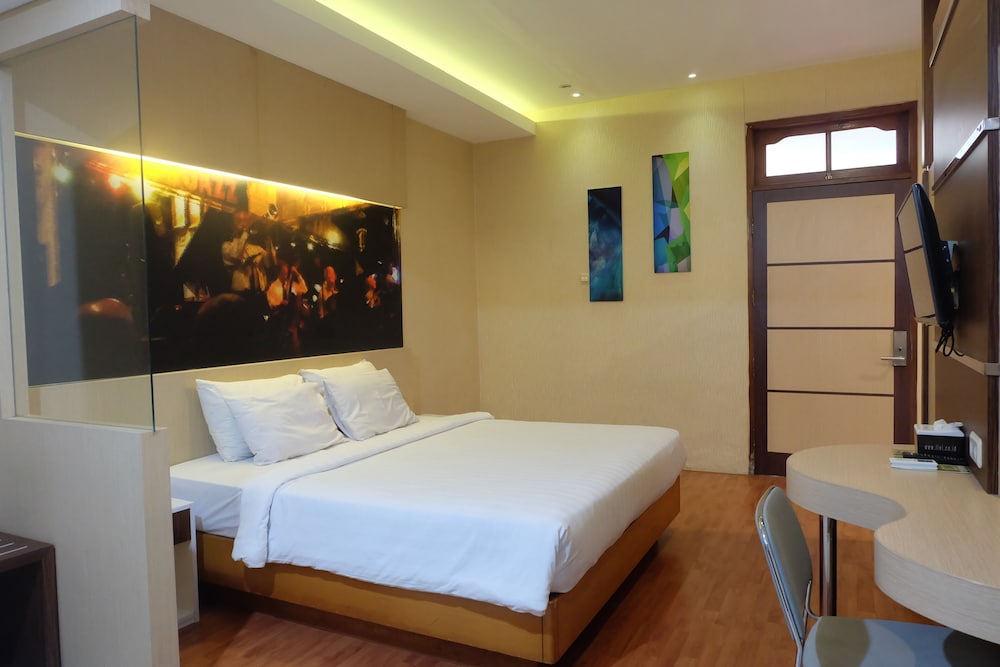 Deluxe Double Room - Photo 7