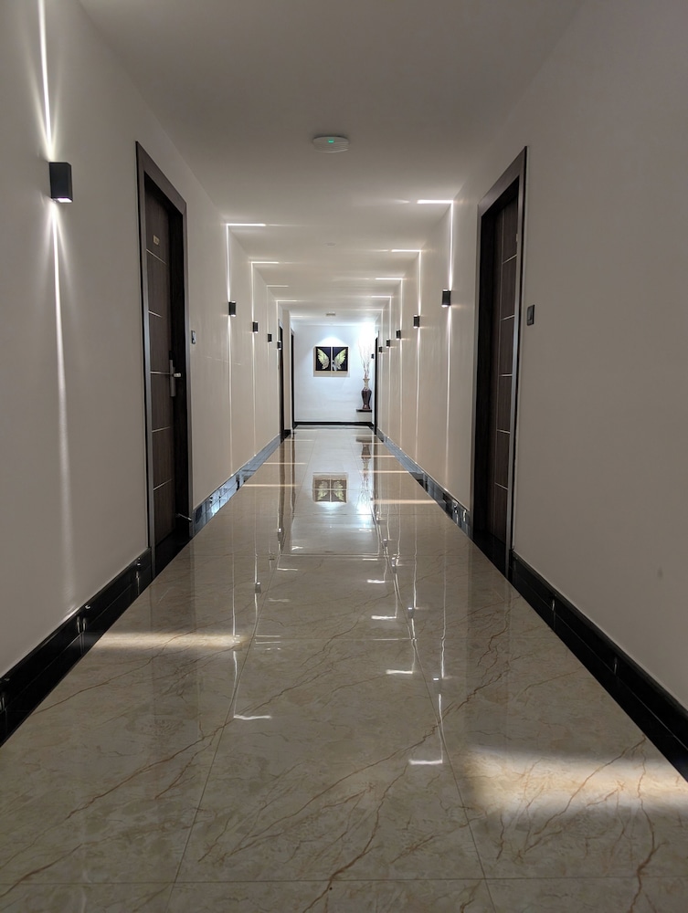 Deluxe Room - Photo 6