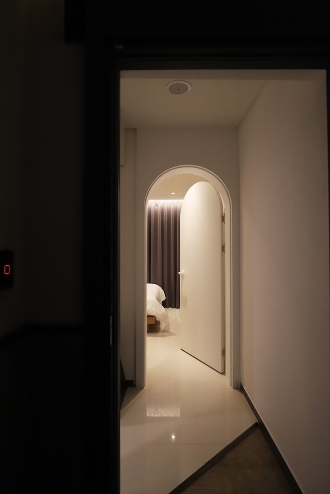 Standard Double Room - Photo 2