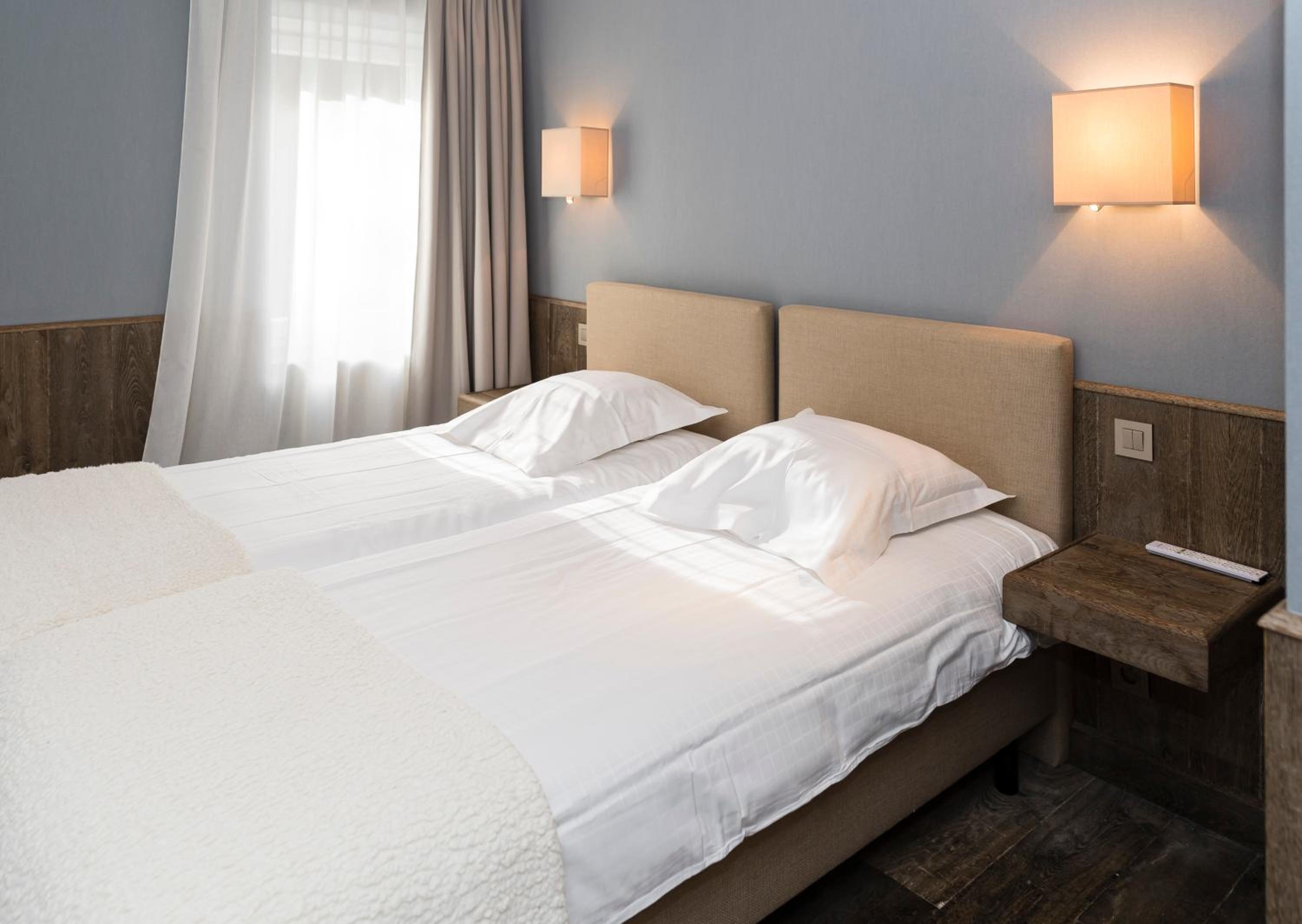 Large Double Room photo 3