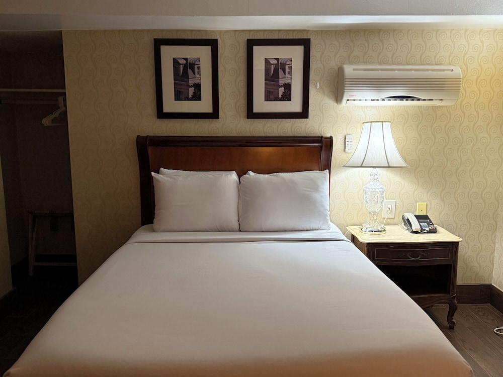 Basic Room, 1 Double Bed photo 2