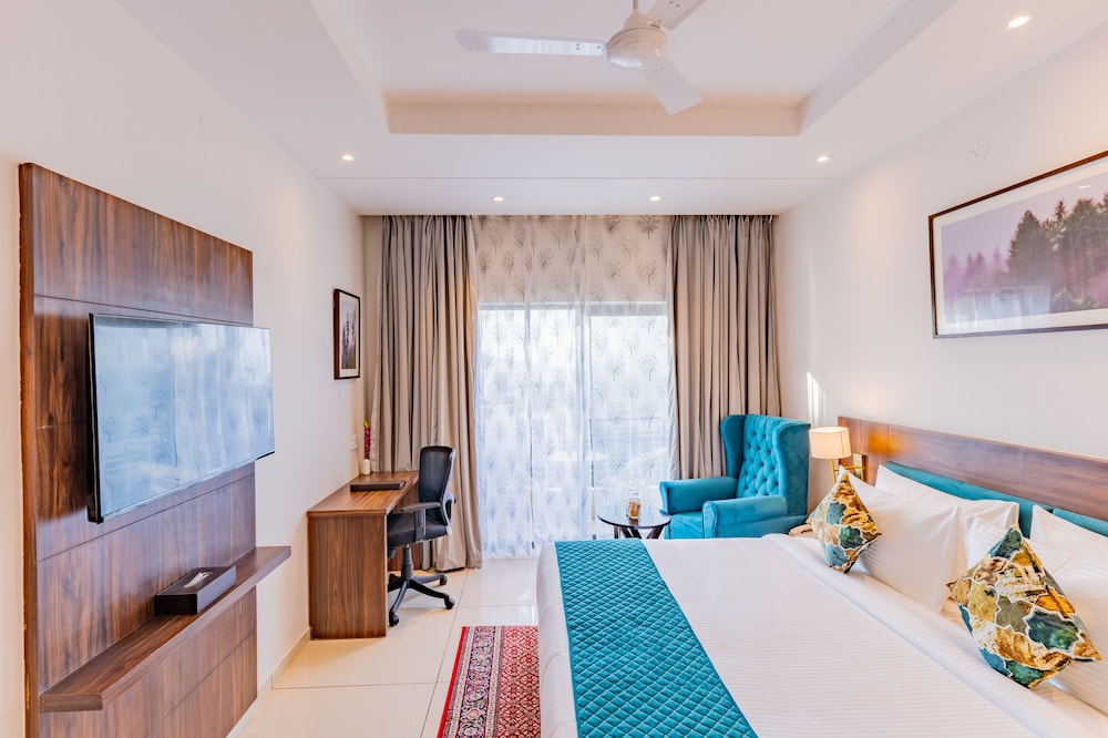 Executive Room, Balcony - Photo 3
