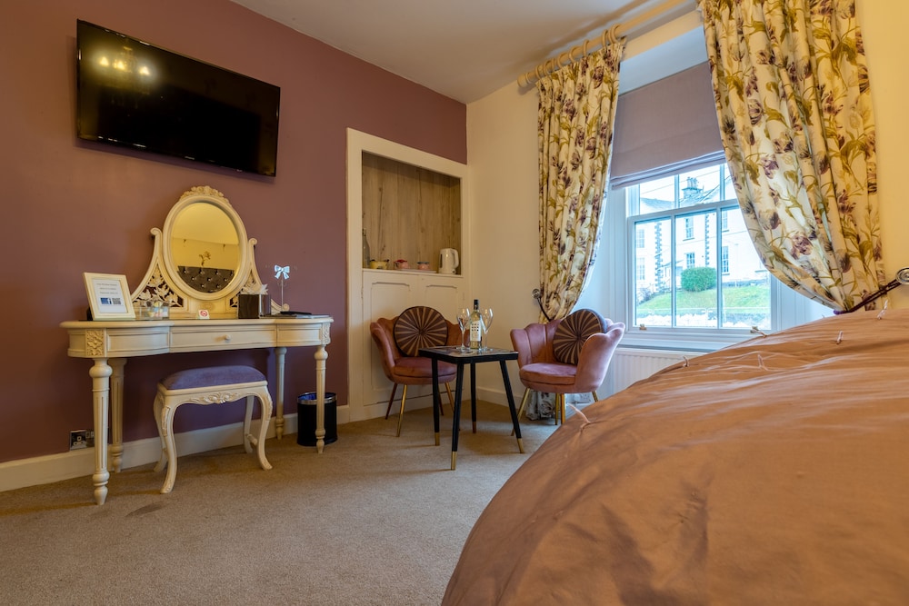 Deluxe Double Room, 1 King Bed photo 3