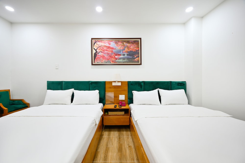 Superior Quadruple Room photo 3