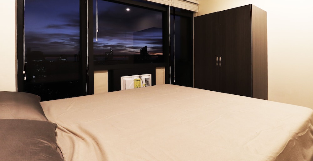 Luxury Apartment, 2 Bedrooms, Balcony, City View