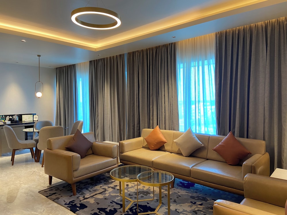 Grand Velammal Suite - Photo 3