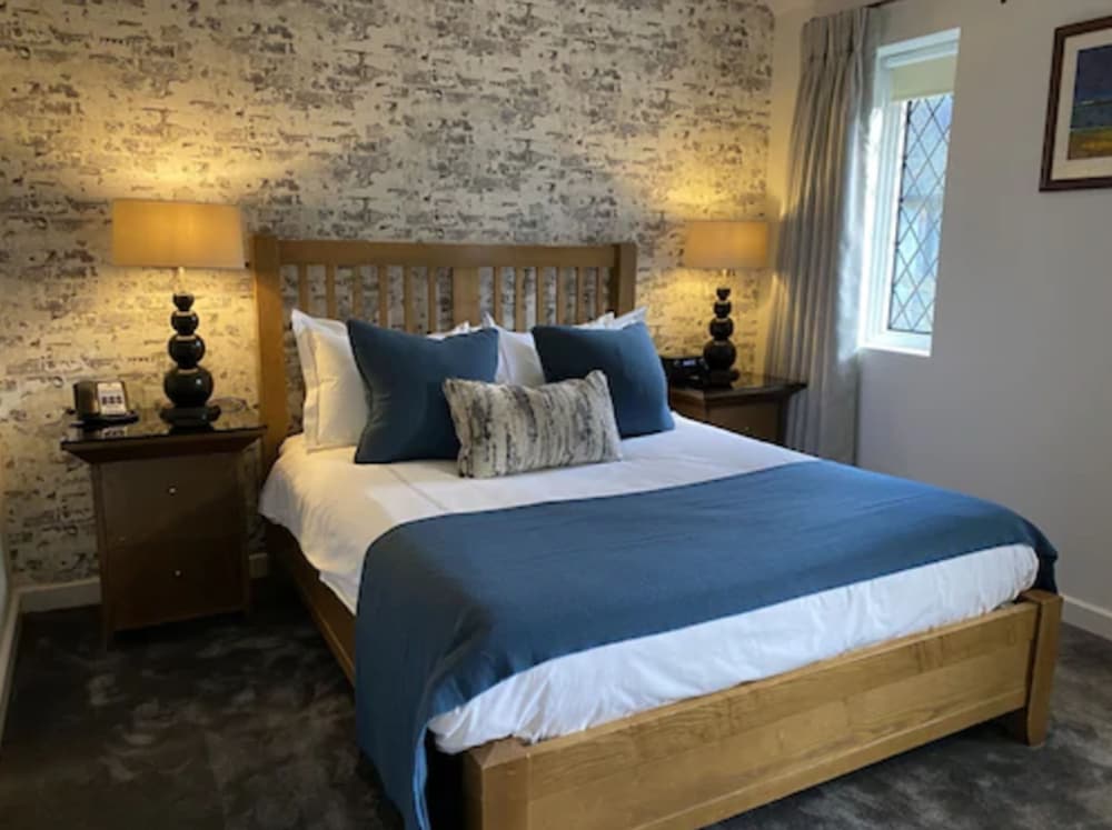 Comfy King Room - Photo 1