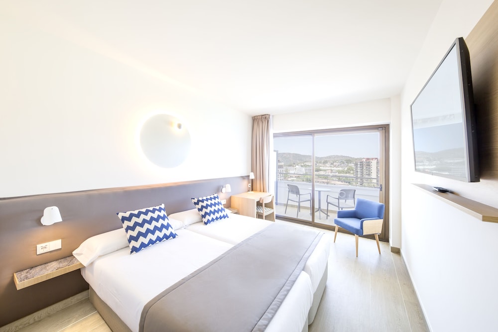 Standard Double Room Single Use, Balcony, Sea View