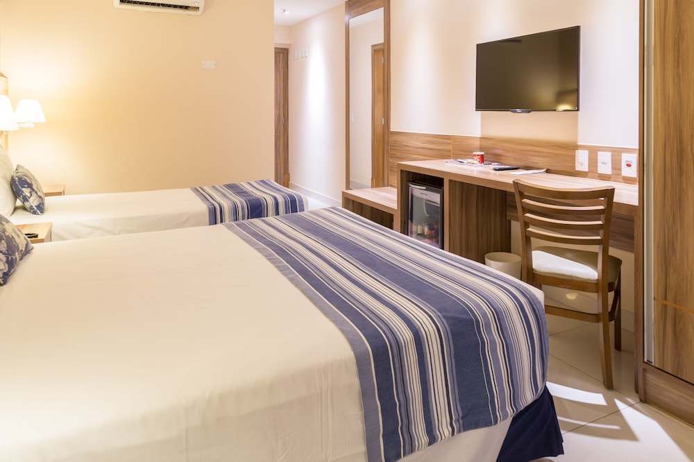 Deluxe Triple Room - Photo 12