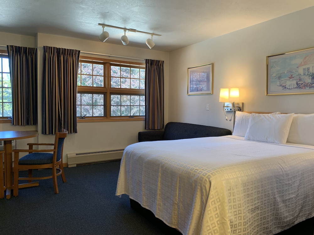 Room, 1 Queen Bed (Second Floor) photo 1