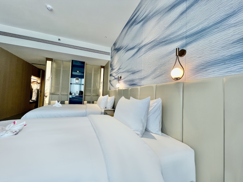 Design Room, 2 Double Beds photo 2