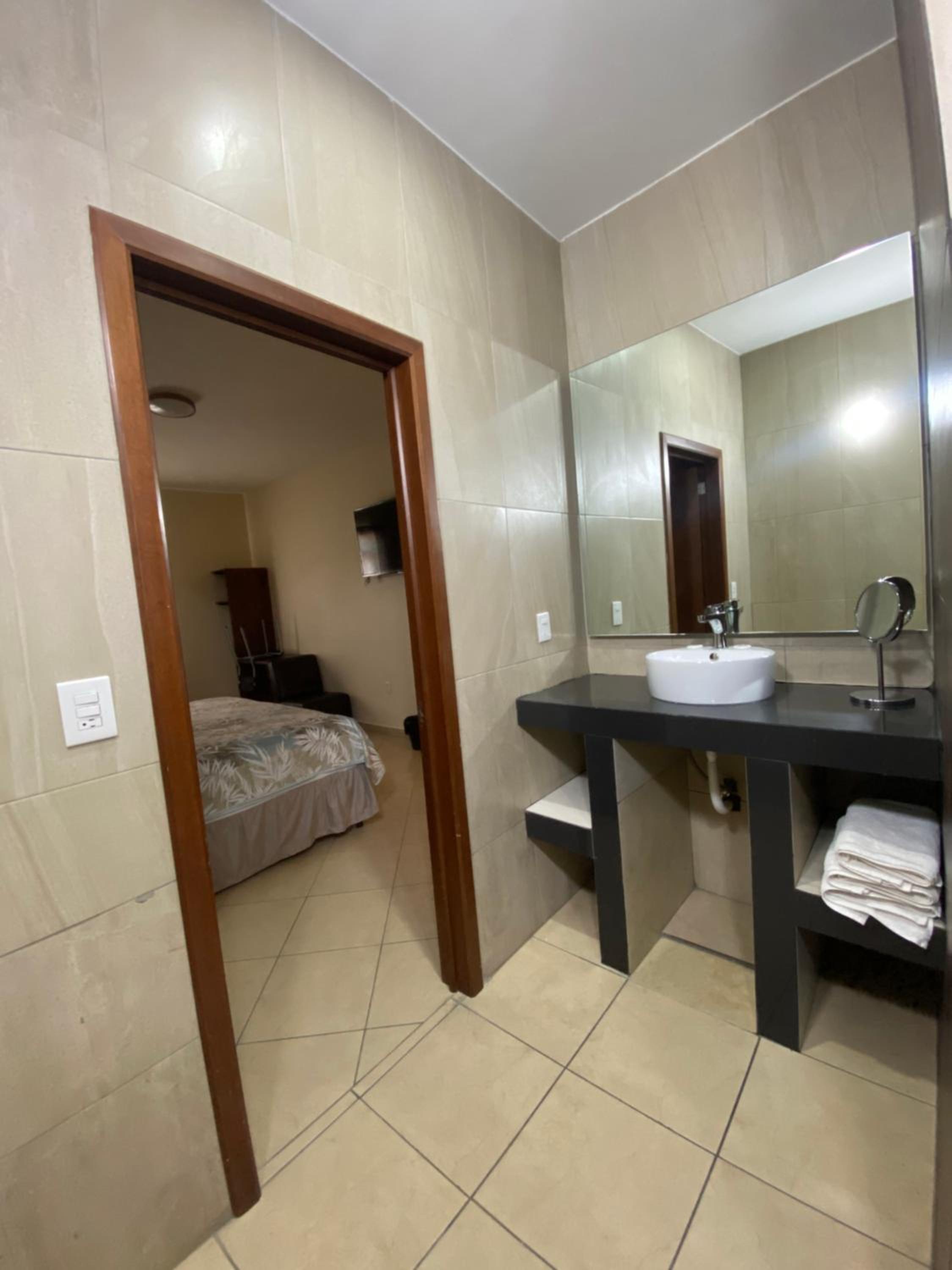 Two-Bedroom Suite - Photo 3