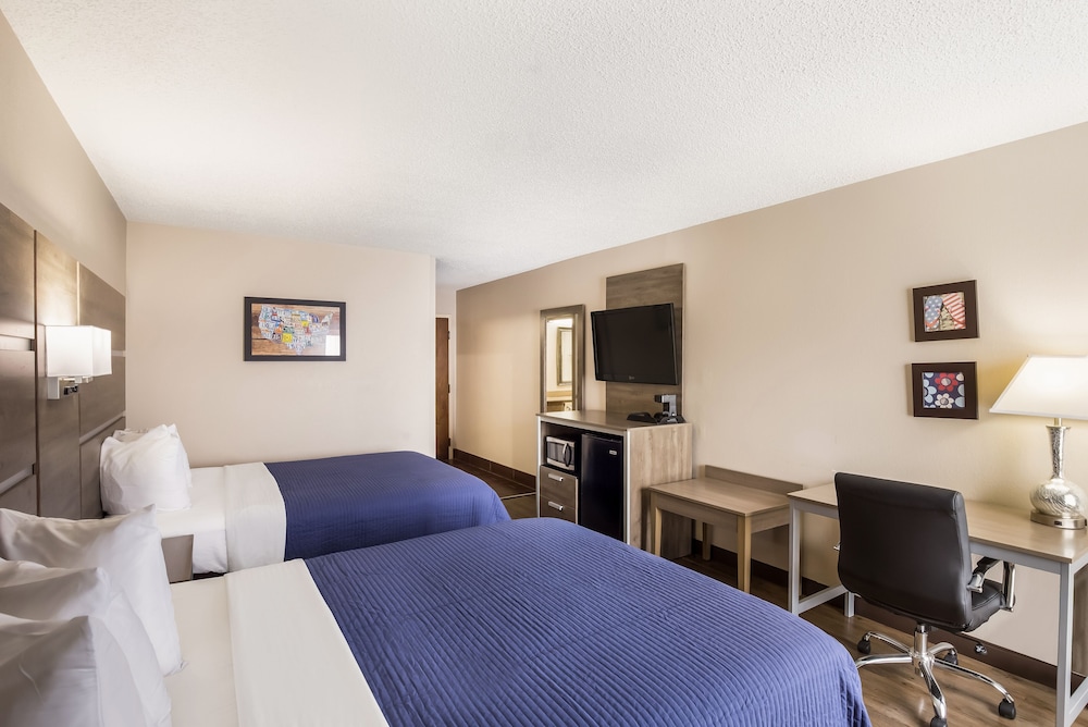 Standard Double Room, 2 Queen Beds, Non Smoking - Photo 1