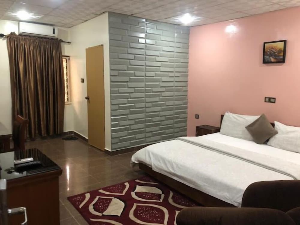 Deluxe Room, Balcony, City View photo 1