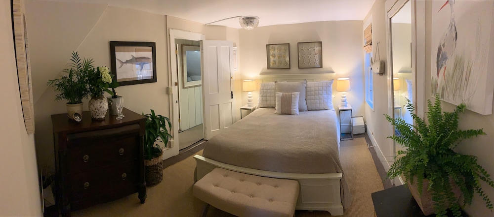 Suite, Multiple Beds, Non Smoking photo 2