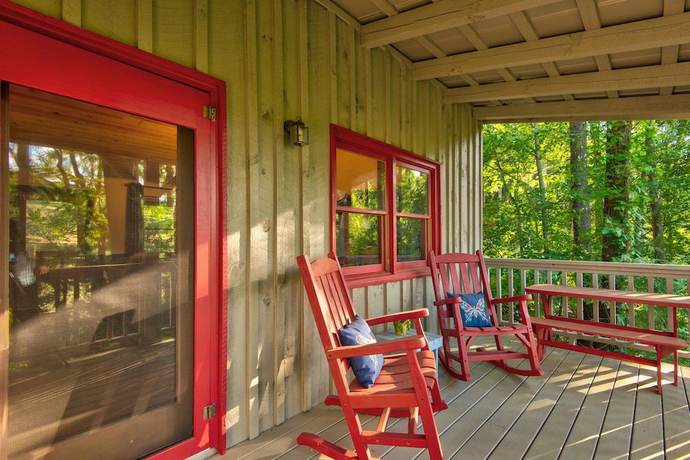 Classic Cabin photo 2