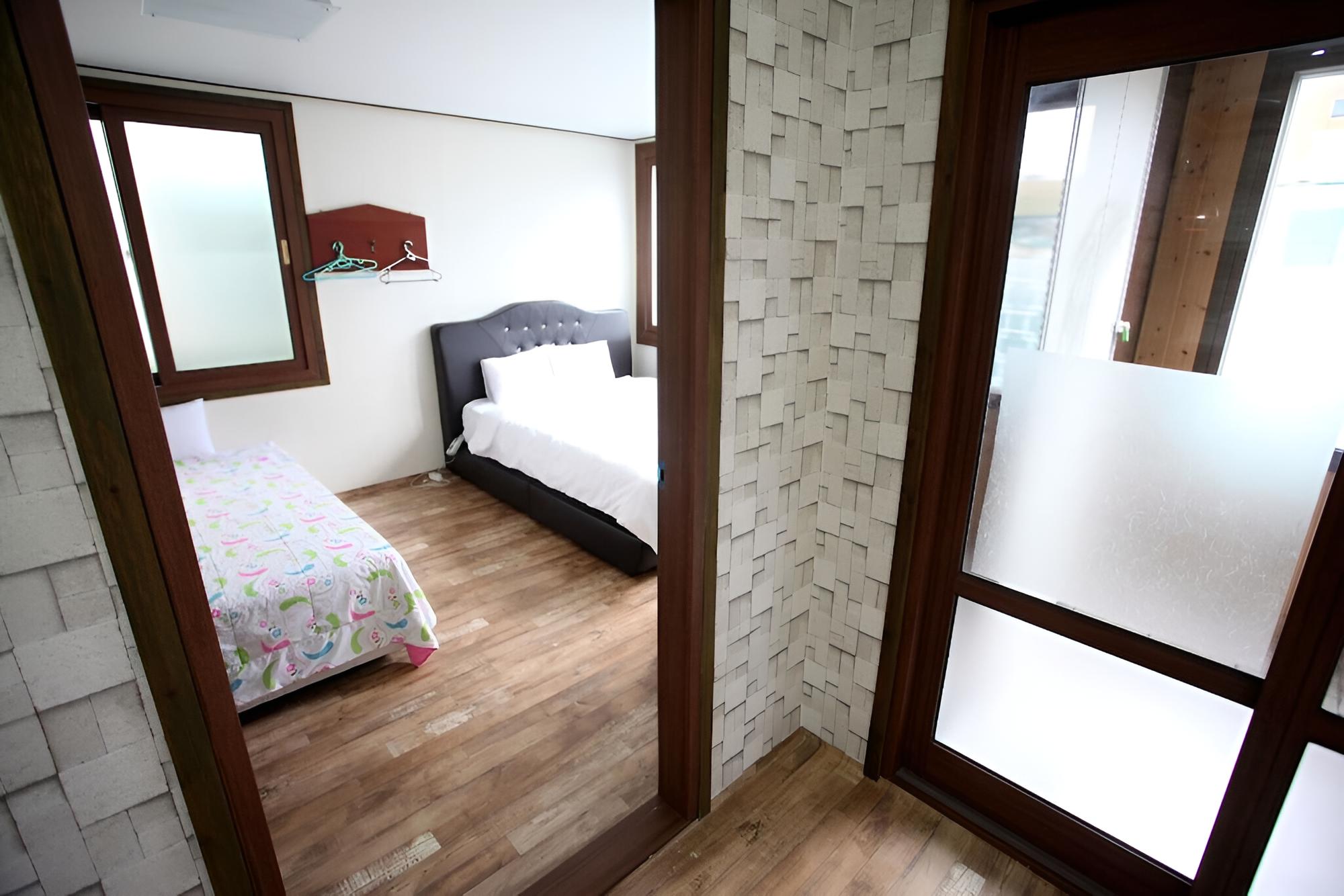 Room (Pension Type) - Photo 5