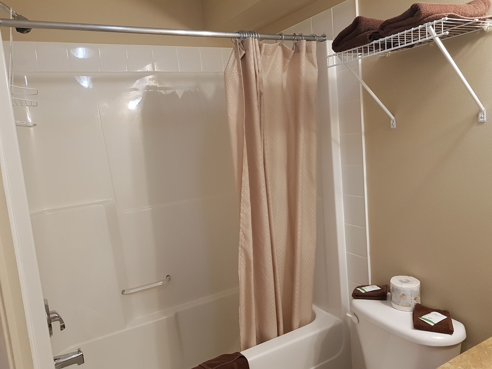 Avalon Inn, Bilde 3