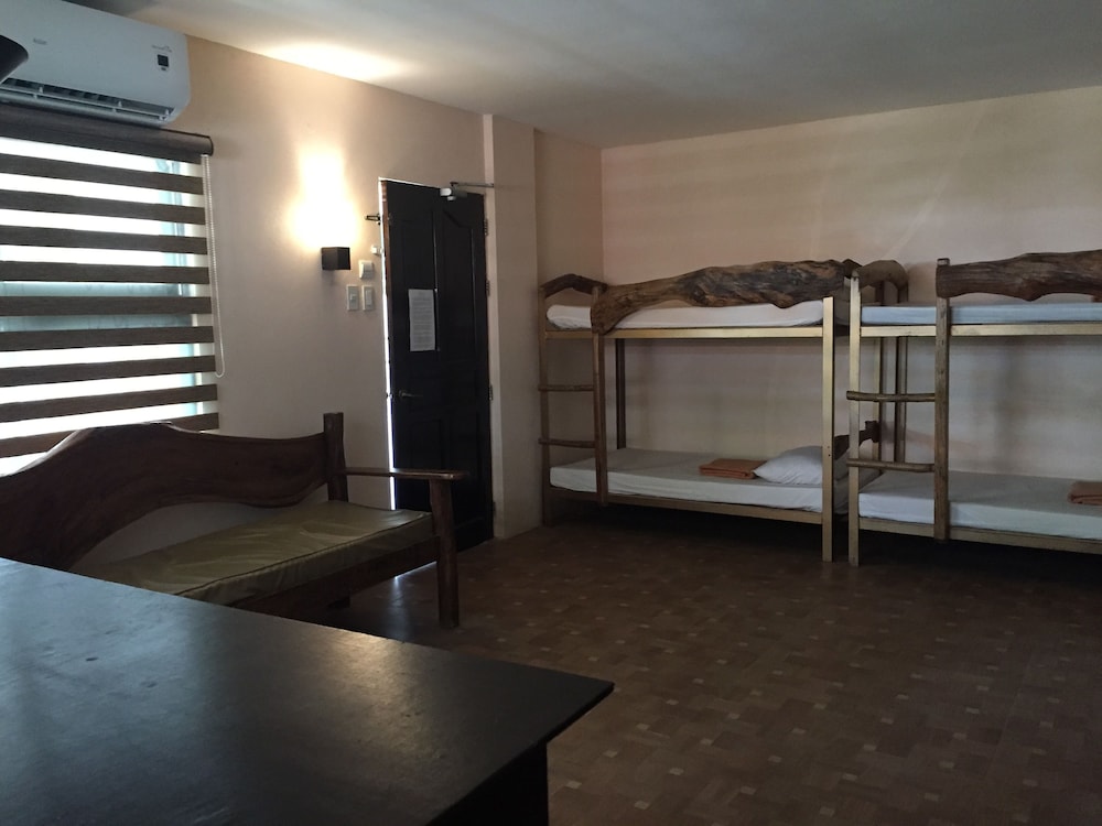 Ground Floor Room for 10 Pax photo 3