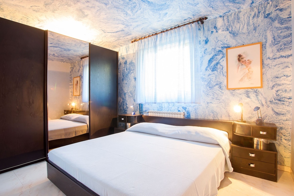 Standard Apartment, 2 Bedrooms (0210)