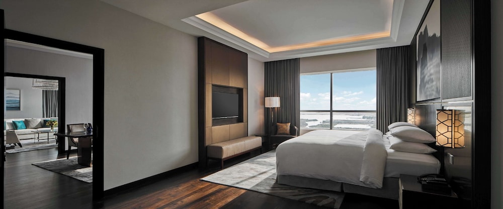 King Presidential Suite photo 3