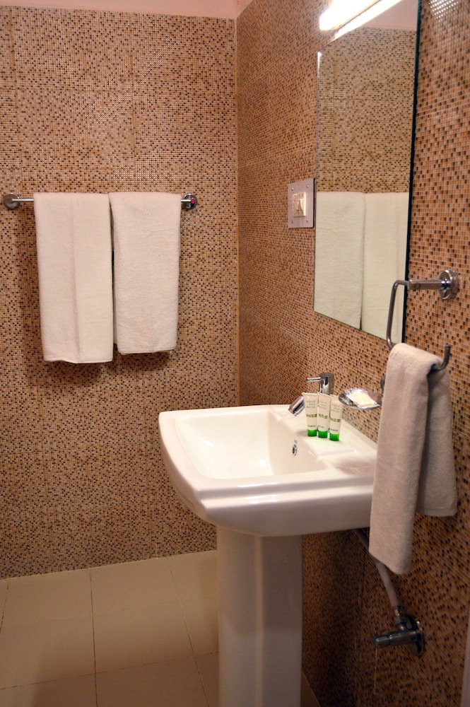 Deluxe Double Room, 1 King Bed, Mountain View, Mountainside photo 2