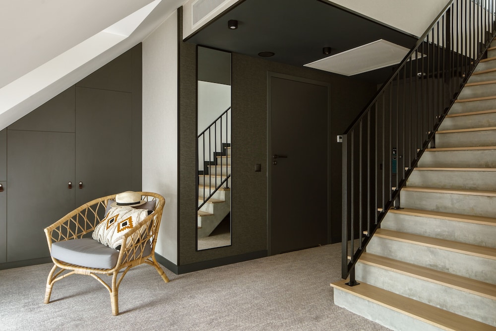 Two-level One-Bedroom Apartment - Photo 10