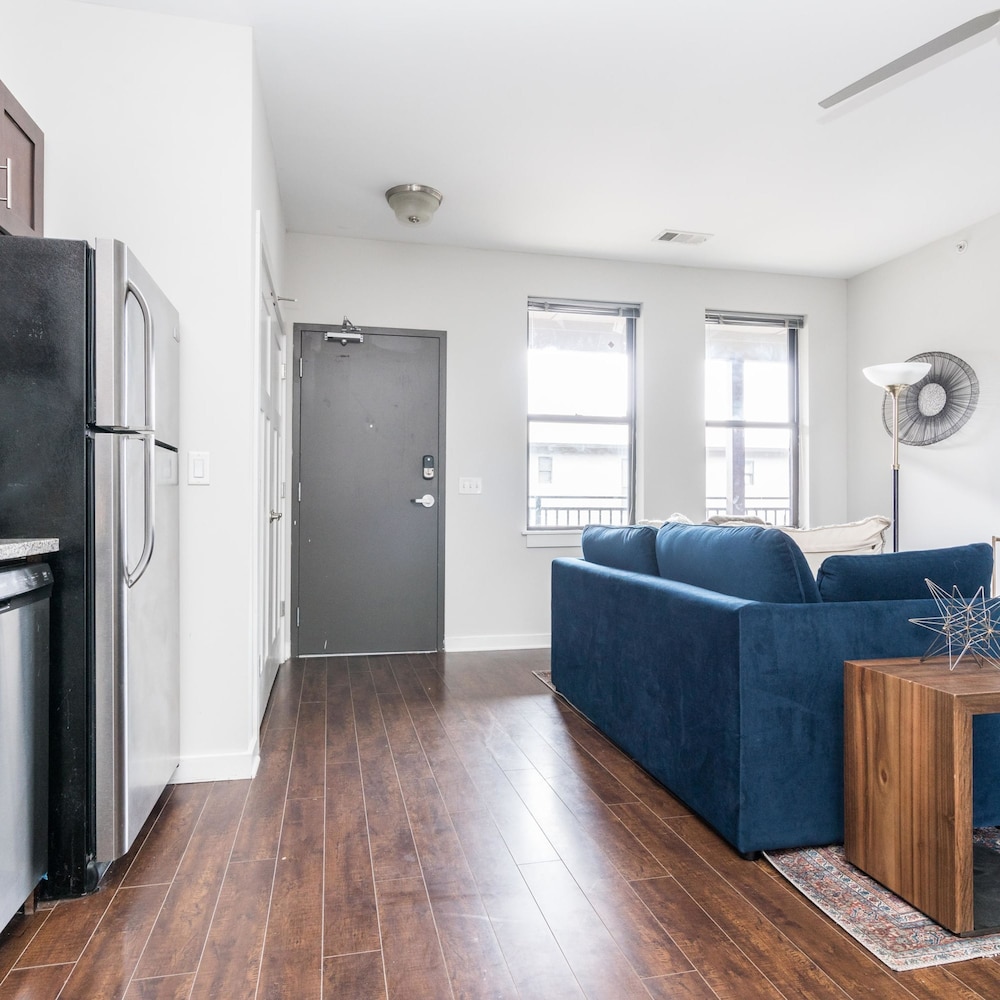 Cozysuites Music Row Chic 1BR w Free Parking 42, Photo 10