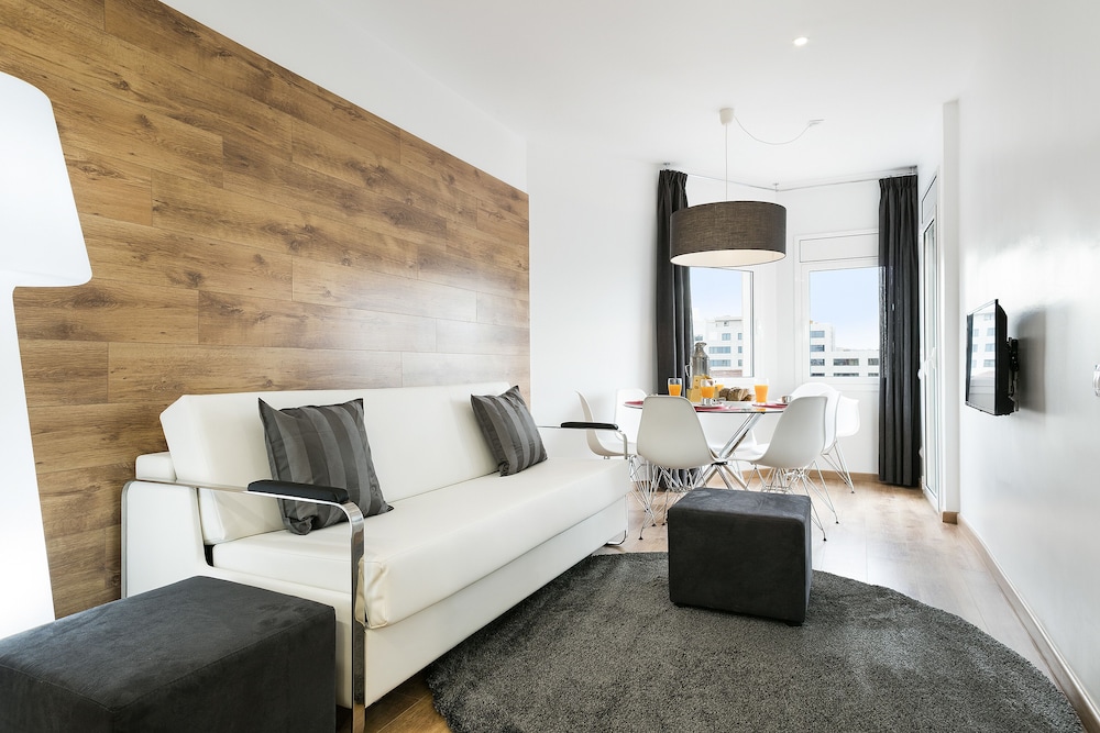 Comfort Apartment, 3 Bedrooms photo 2