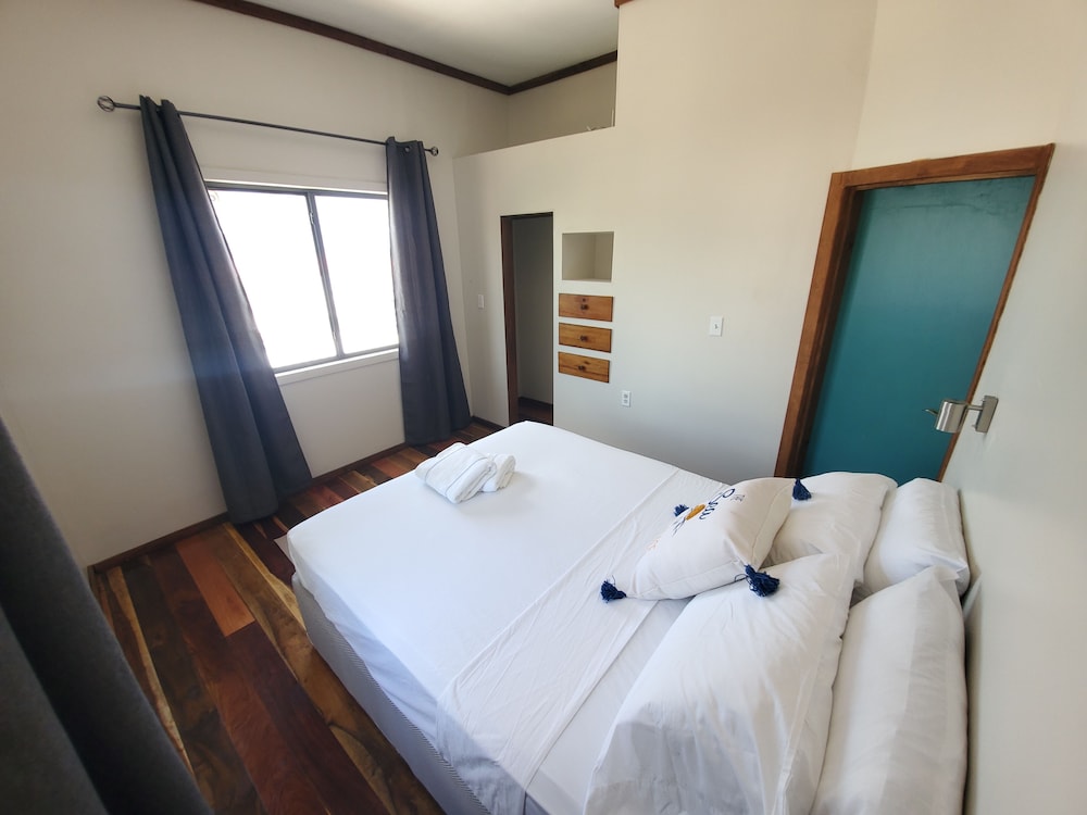 Panoramic Apartment, 2 Bedrooms, Sea View, Beachside photo 2