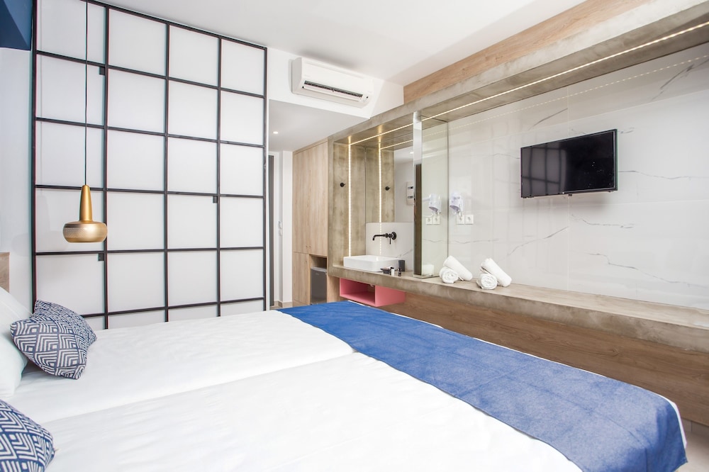 Deluxe Double or Twin Room, 1 Bedroom photo 2