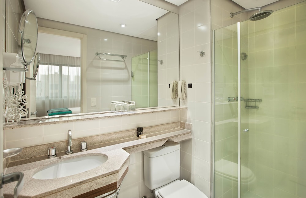 Room (Melia King) photo 1